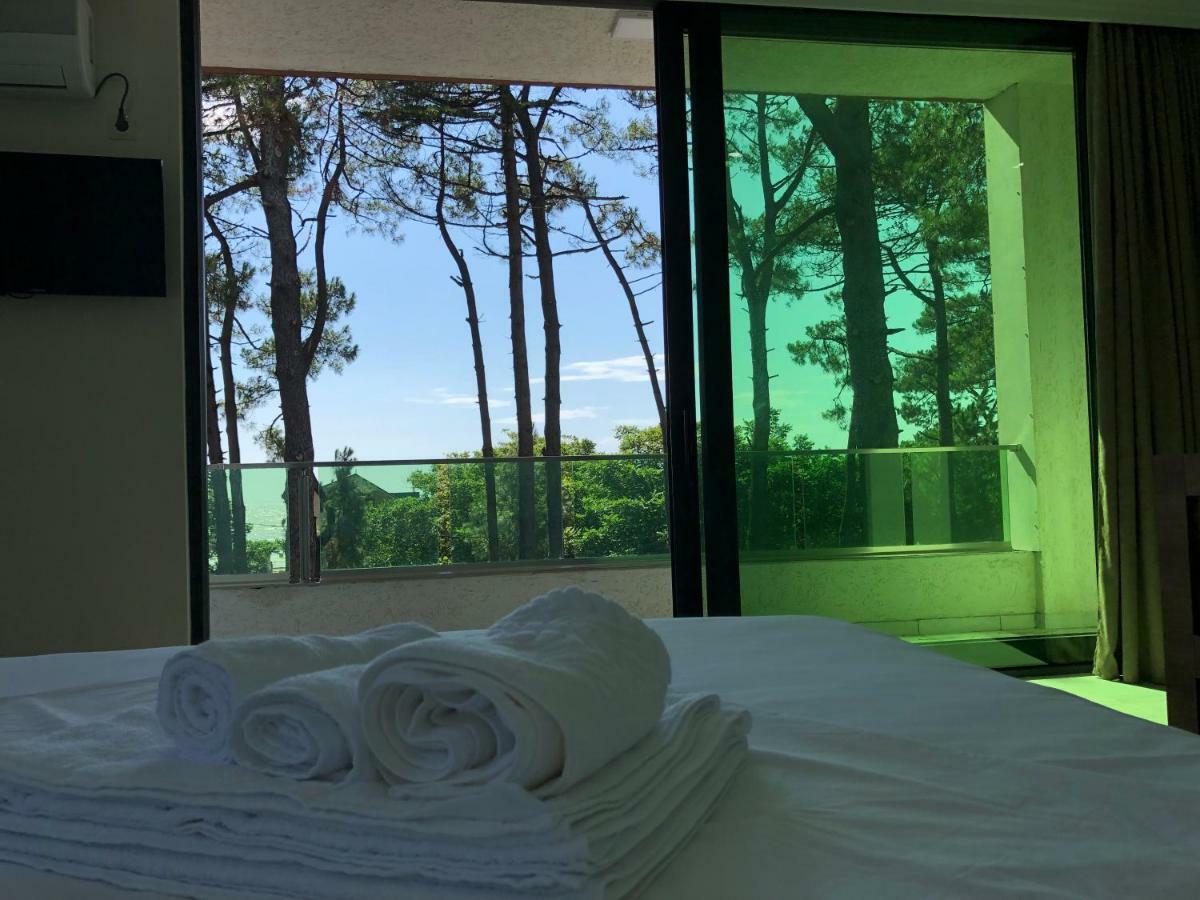 Magnetiti Hotel Ureki Eksteriør bilde